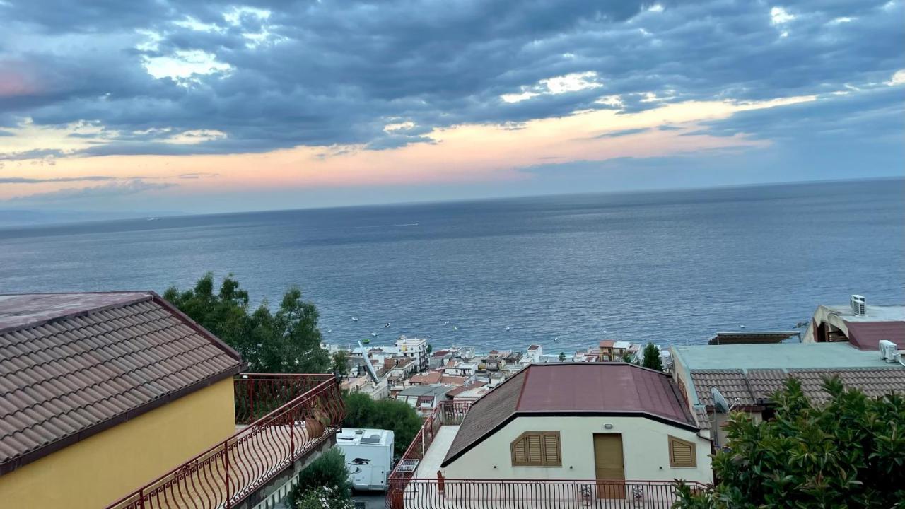 Baia Aurora Βίλα Letojanni Εξωτερικό φωτογραφία