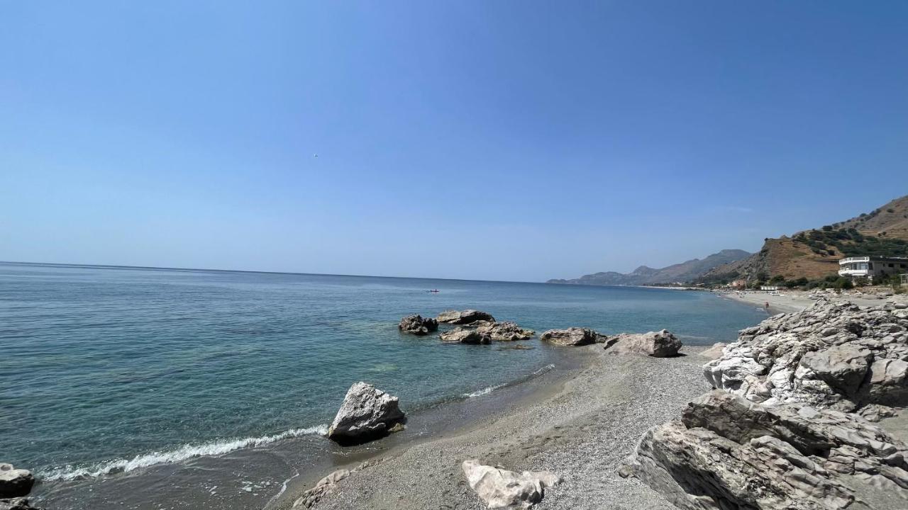 Baia Aurora Βίλα Letojanni Εξωτερικό φωτογραφία